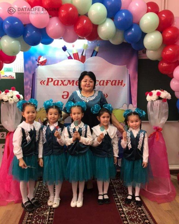 1 сынып оқушыларының "Рақмет саған, әліппе!" тақырыбында  әліппемен қоштасу